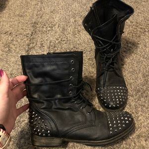 Breckelle Combat Boots